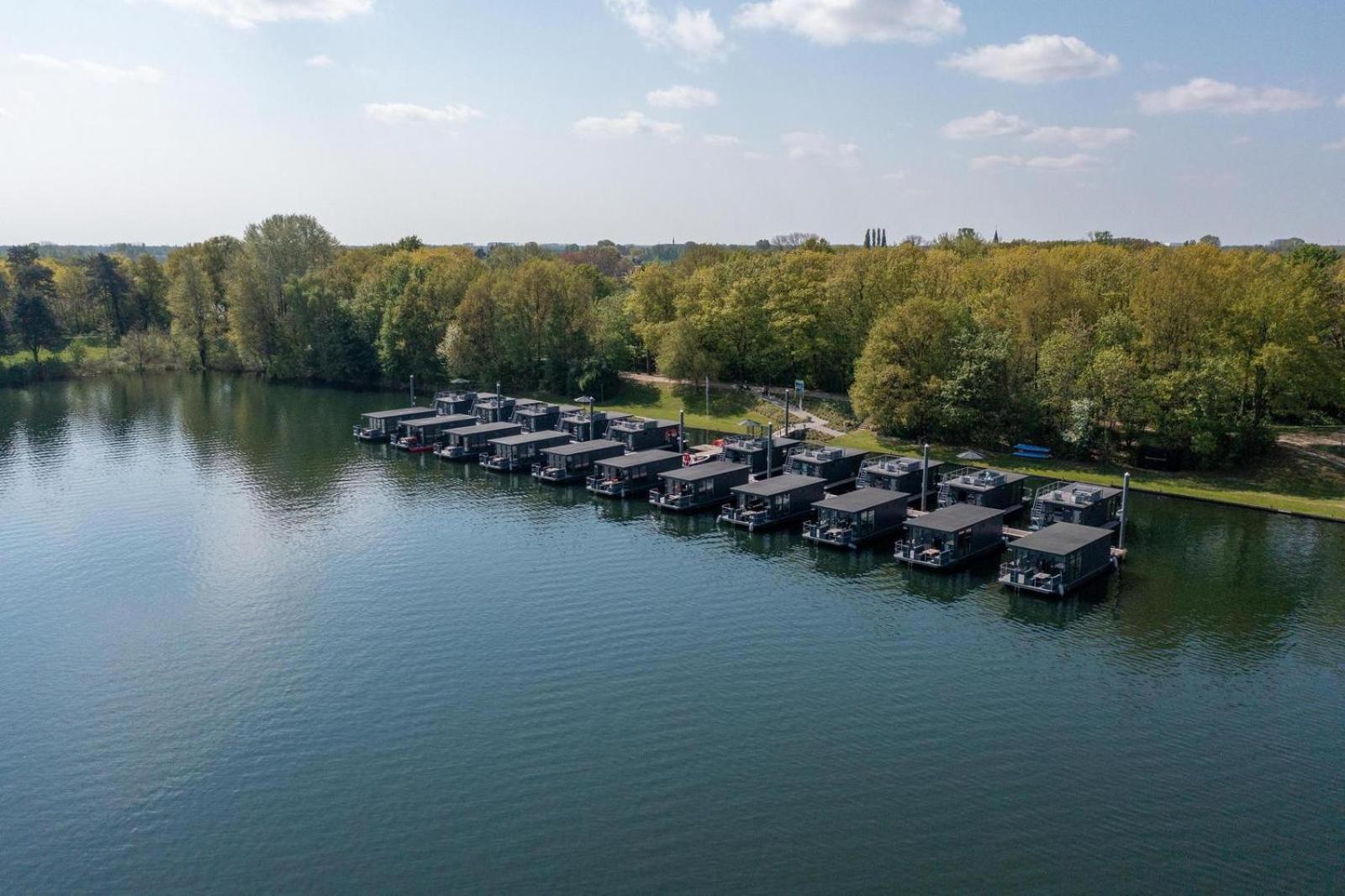 Houseboat Marina Mookerplas 4-6 Persons Plasmolen Εξωτερικό φωτογραφία