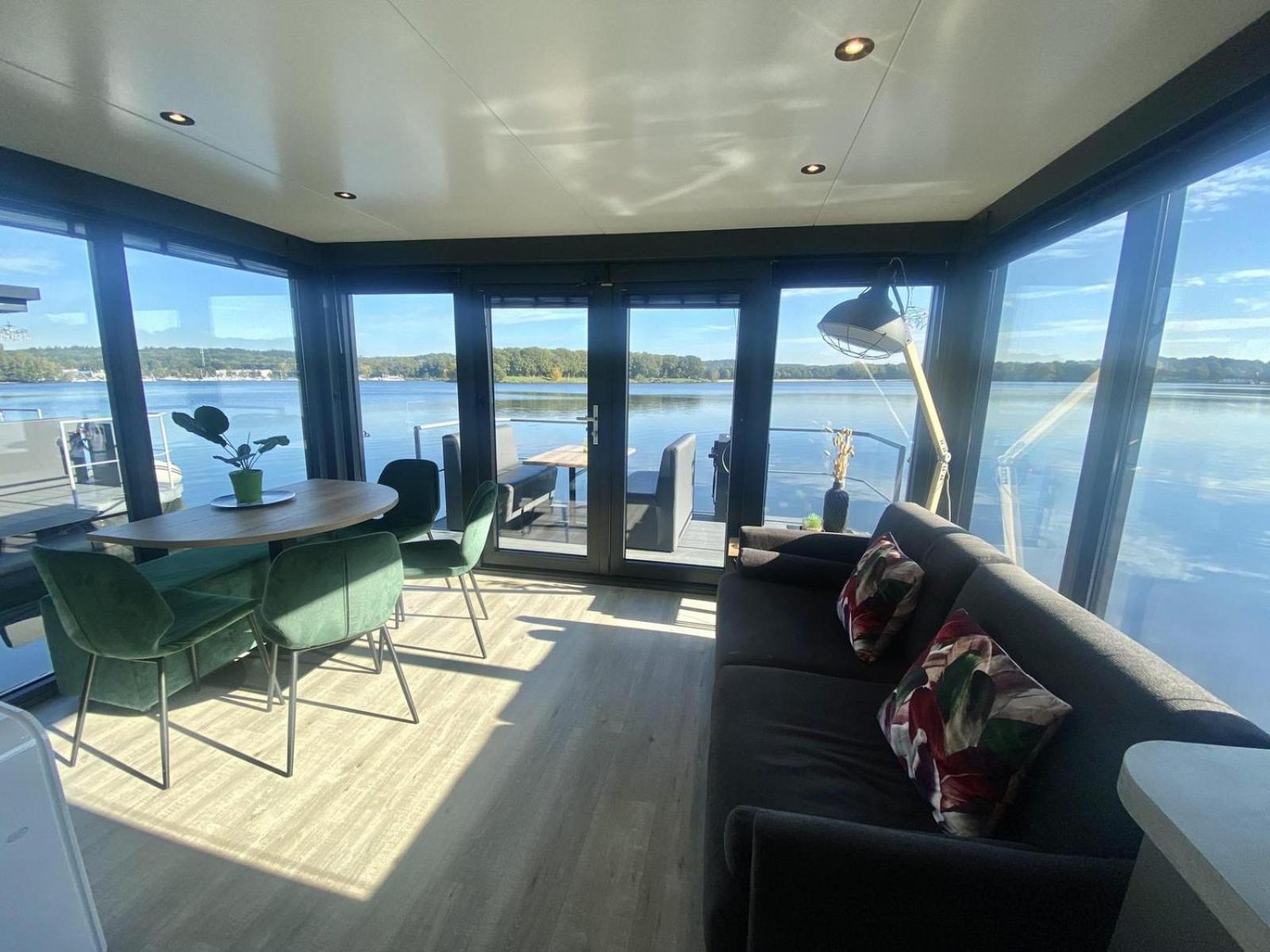 Houseboat Marina Mookerplas 4-6 Persons Plasmolen Εξωτερικό φωτογραφία